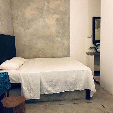 Bed and Breakfast Haus 35 Weligama Esterno foto