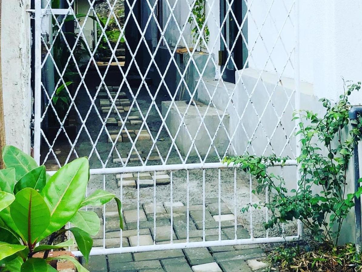 Bed and Breakfast Haus 35 Weligama Esterno foto